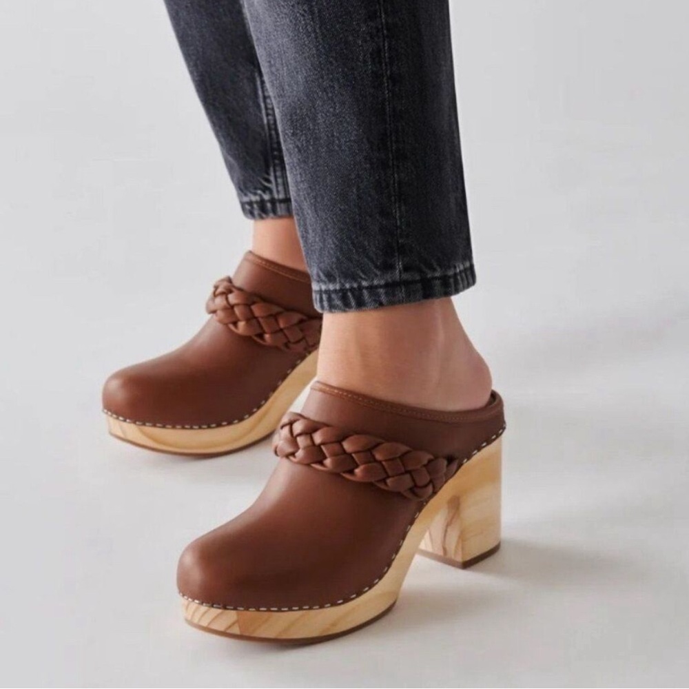 Dolce Vita Women’s Shoes Clogs Brown Cognac Hila Wooden Heels Leather Size 9